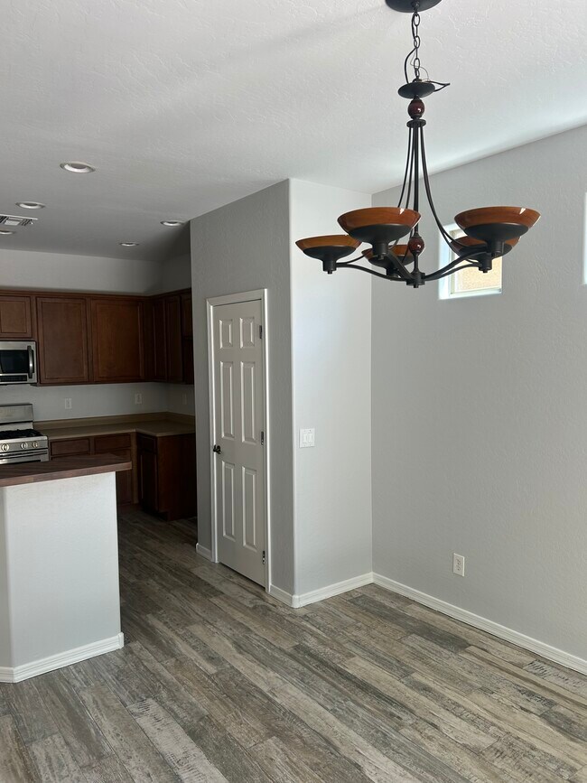 Building Photo - 4775 E Cloudburst Ct