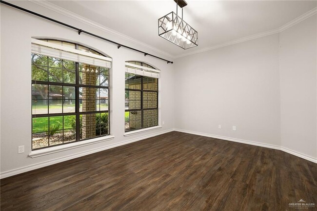 Building Photo - 1701 Terrace Dr