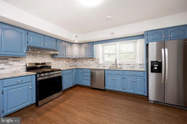 Building Photo - 1226 Fleetwood Rd