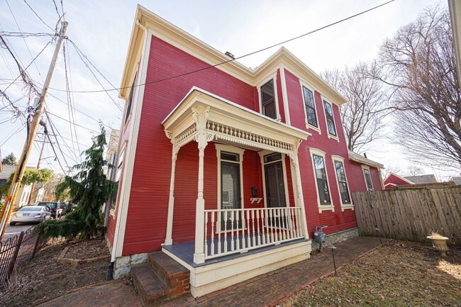 Building Photo - 357 Jackson St