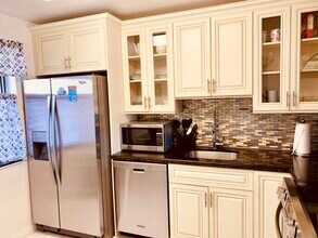 Building Photo - 4837 Trevi Ct