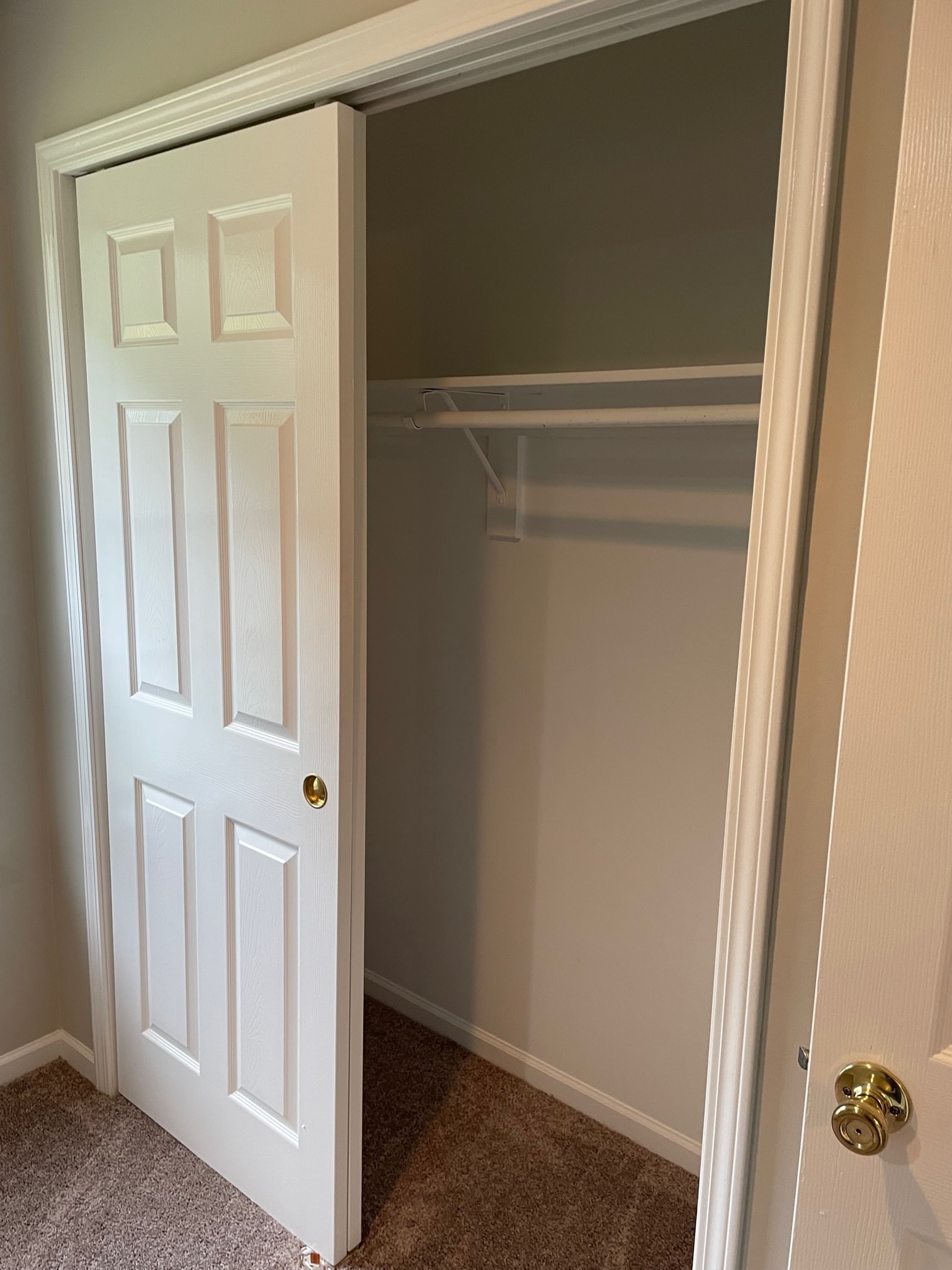 Building Photo - 10770 N Park Ave