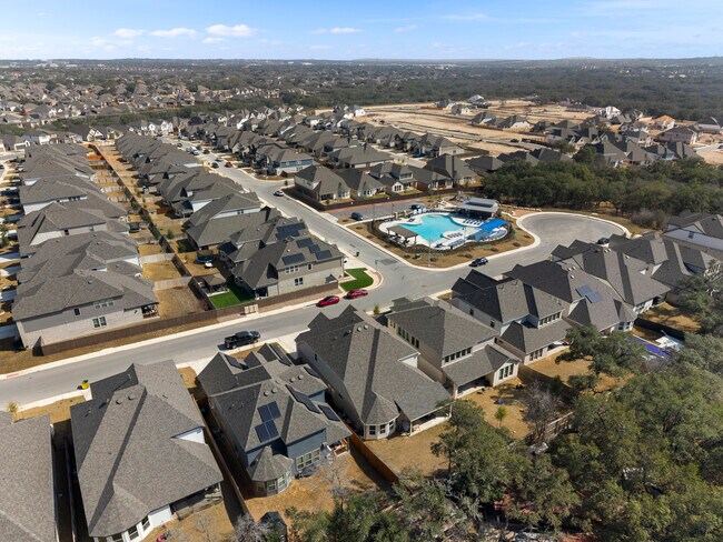 Building Photo - 1711 Dalhart