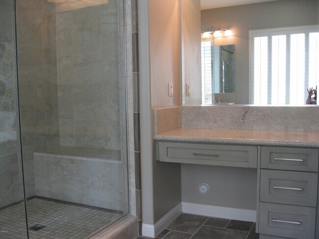 Building Photo - 7291 Range Vw Cir