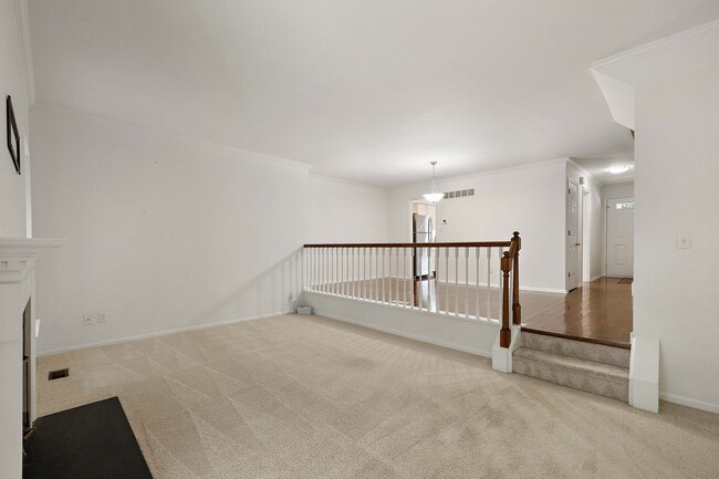 Building Photo - Lovely Home in Mendenhall Village