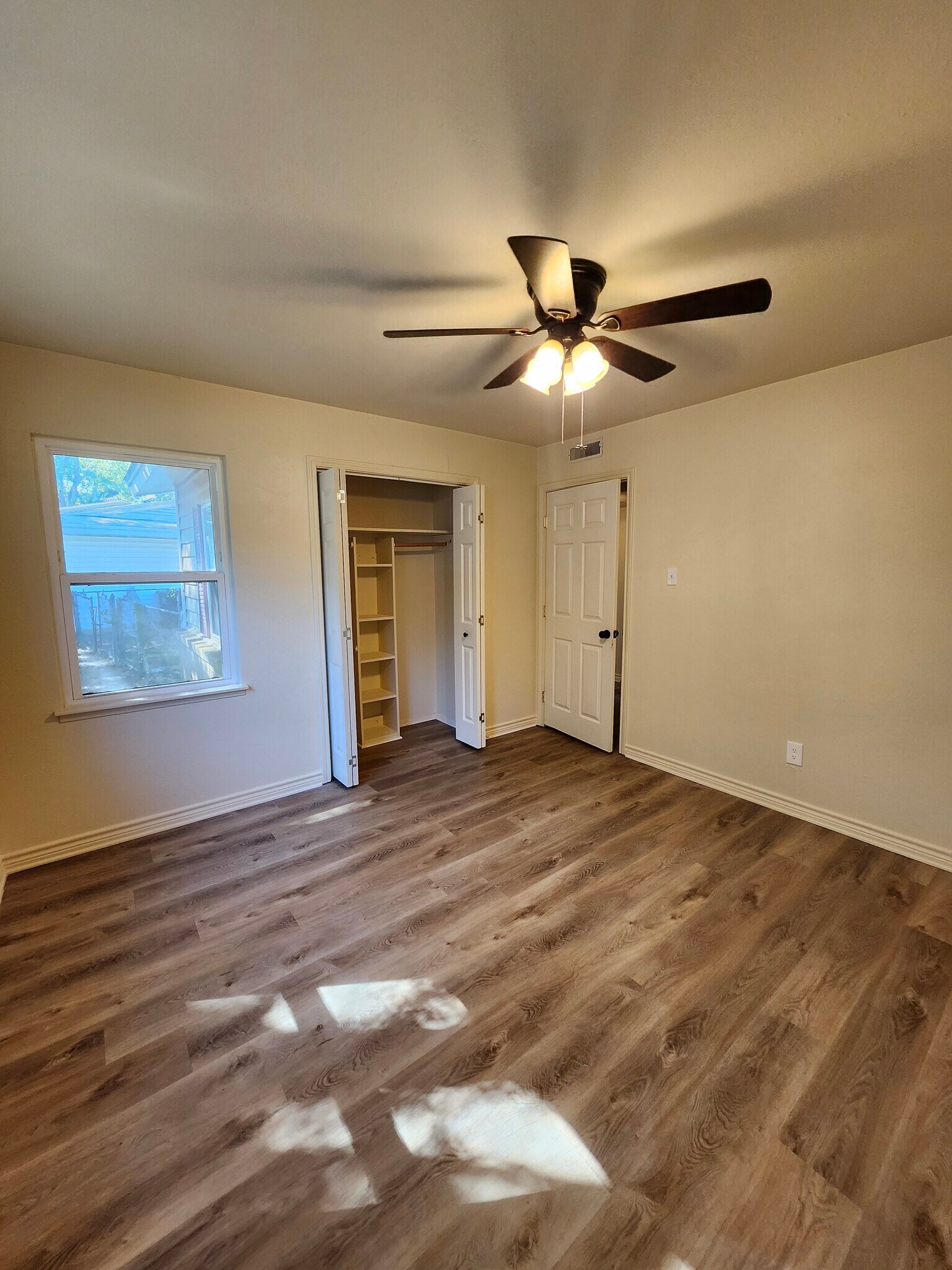 Bedroom 1 - 1602 Ravenwood Dr