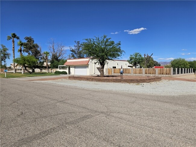 Building Photo - 7098 Kaiser Dr