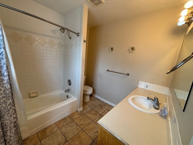 Building Photo - Wonderful Chubbuck Location