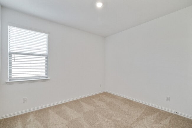 Building Photo - 3213 Layla Creek Dr