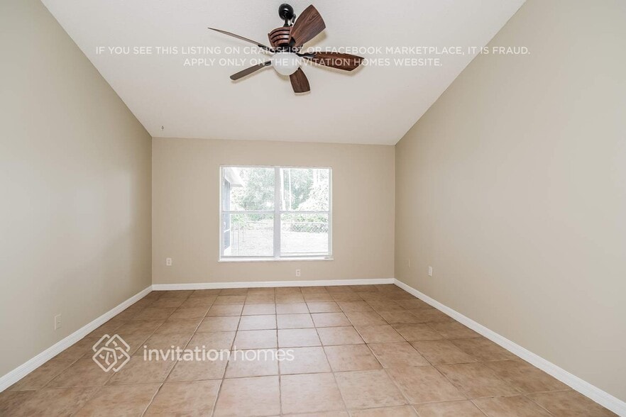 Building Photo - 6410 Golfview Ave