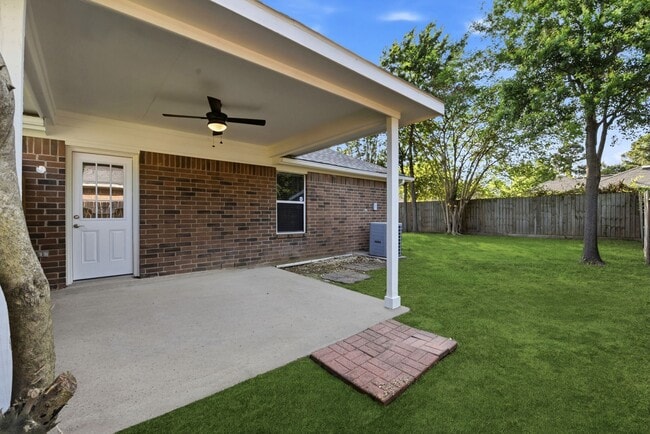 Building Photo - 26218 Cypresswood Dr
