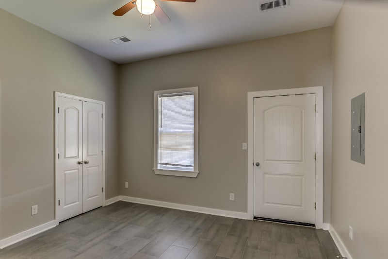 Building Photo - 1926 Southern Ave