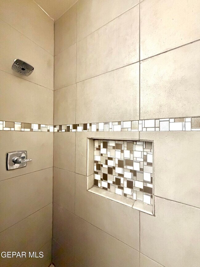 Building Photo - 11145 Eleanor Coldwell Ln