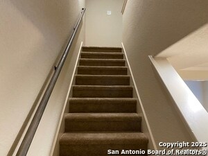 Building Photo - 6850 Lakeview Dr.