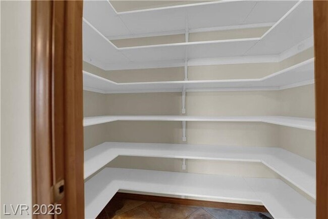 Building Photo - 1.2 Acres with Indoor & Outdoor RV Parking!!!!