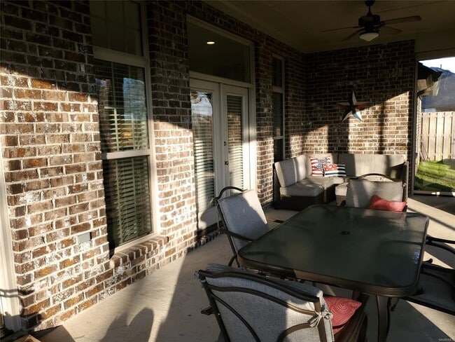 Building Photo - 9407 Cres Lodge Cir