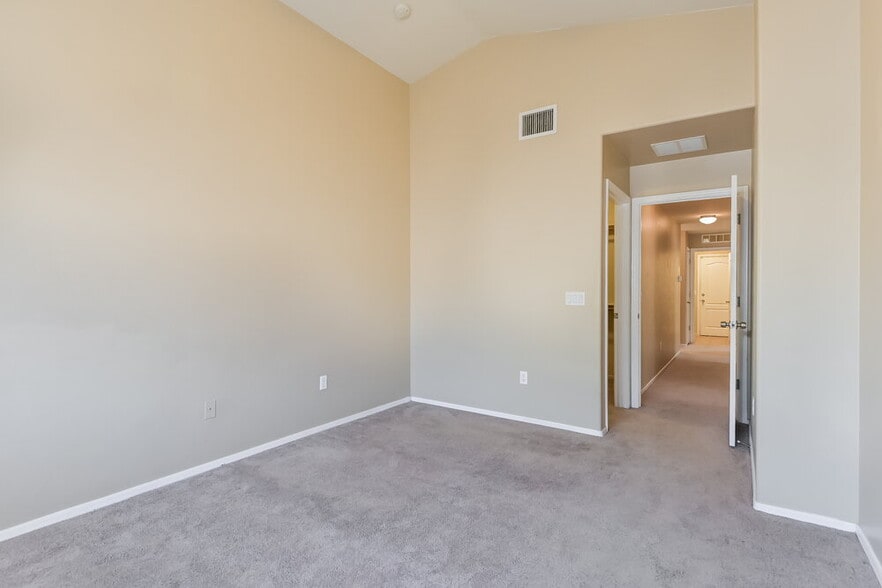 Building Photo - 7016 W Dupont Way