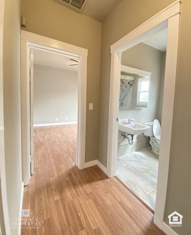 Building Photo - Charming 3bd/2ba Home on Sonoma Highway