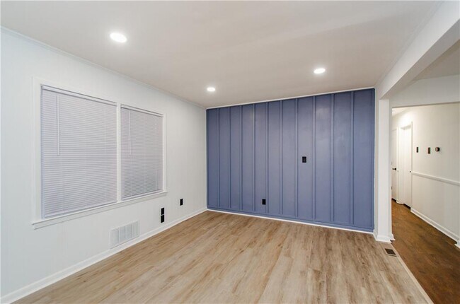 Building Photo - 3833 Wedgefield Cir