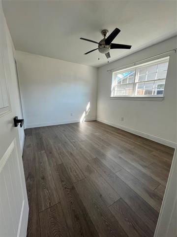 Building Photo - 15140 Oakwood Ln