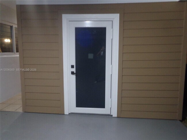 Building Photo - 1565 Thumb Point Dr