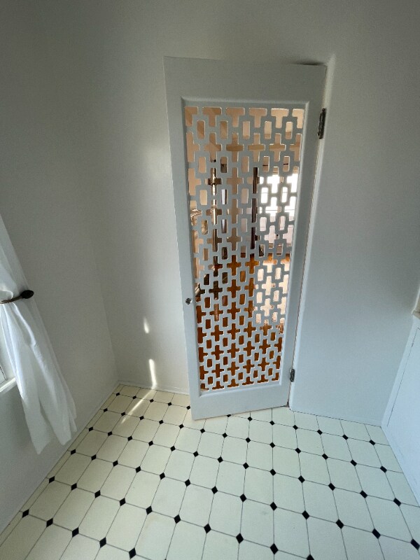 Building Photo - 419 Cloverdale Ave