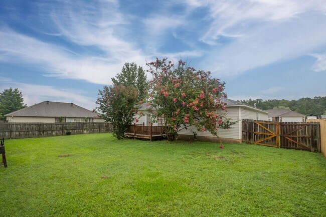 Building Photo - Updated 3 Bedroom Home in Cabot