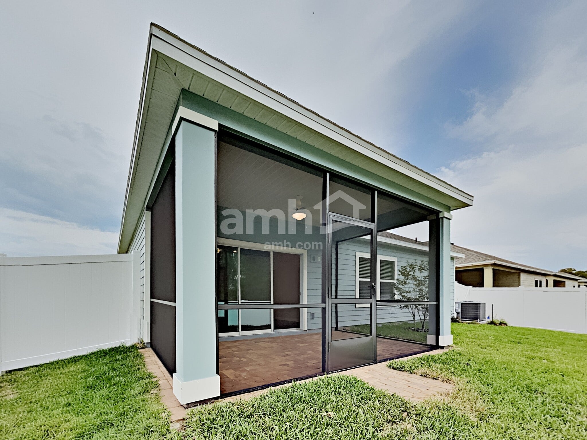 Building Photo - 76 Spruce Point
