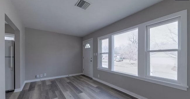 Building Photo - 2803 W Elm St