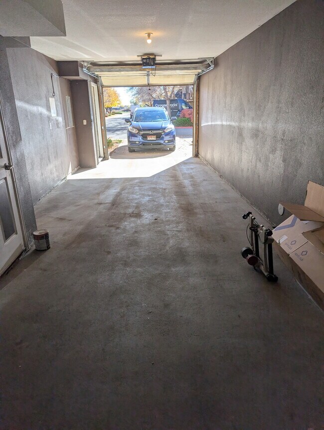 Building Photo - 4653 E 98th Pl