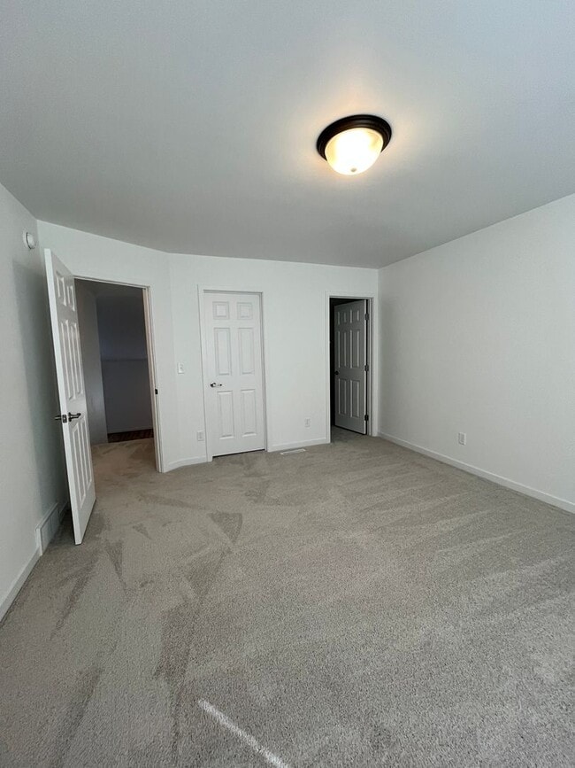 Building Photo - The Wilds Townhomes