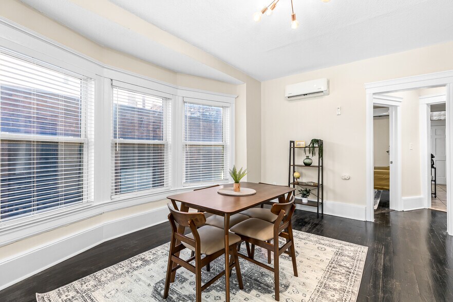 Building Photo - 3402 Brush St