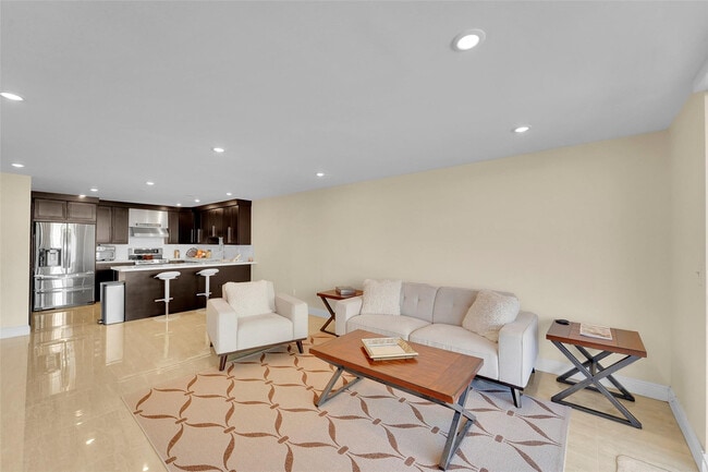 Building Photo - 1401 S Ocean Dr