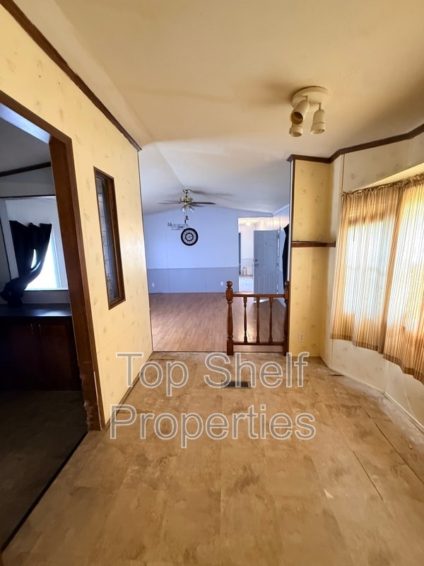 Building Photo - 431 Rocky Ridge Ln