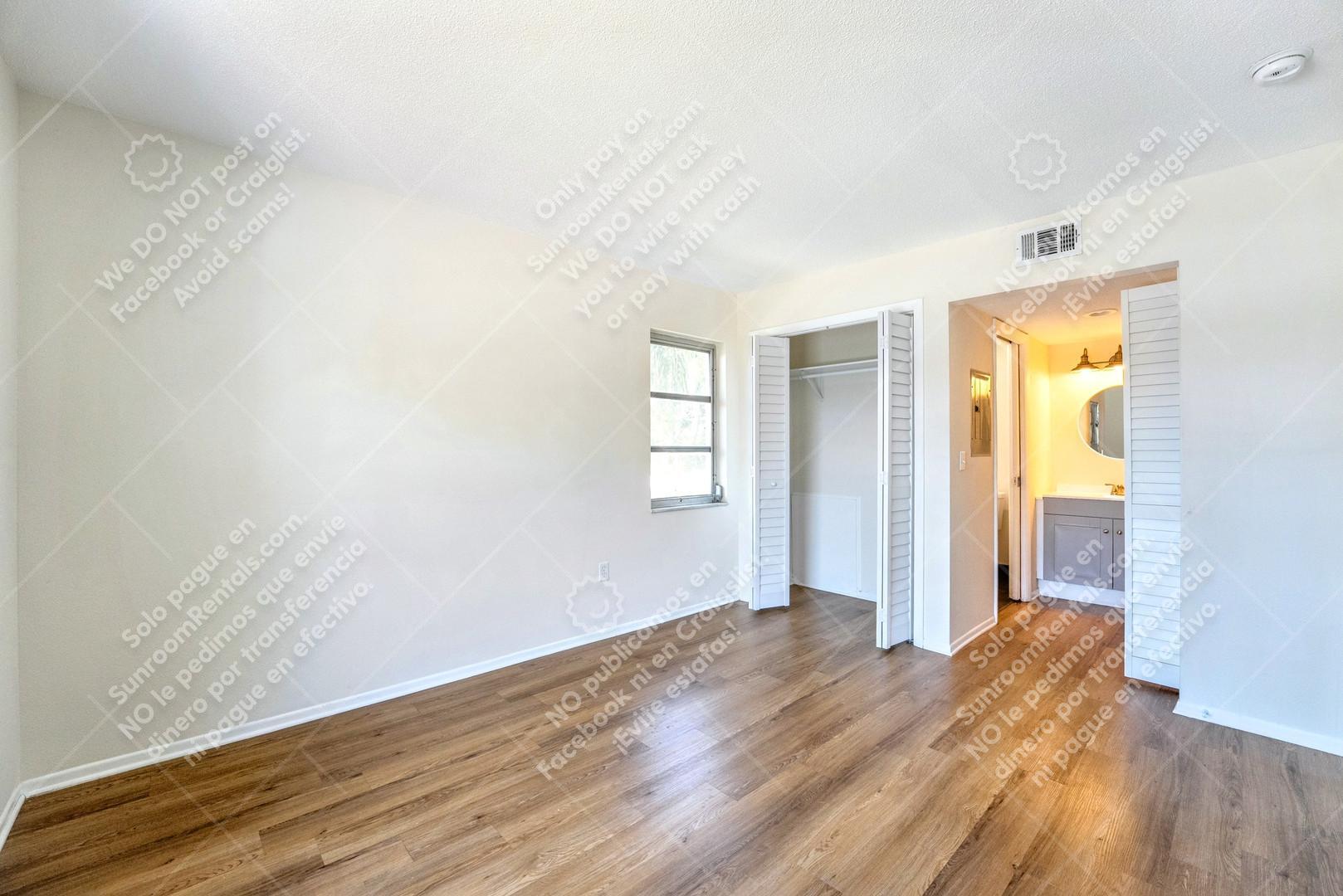 Building Photo - 600 S Betty Ln