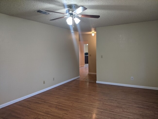 Building Photo - 3409 Mission Arch Dr