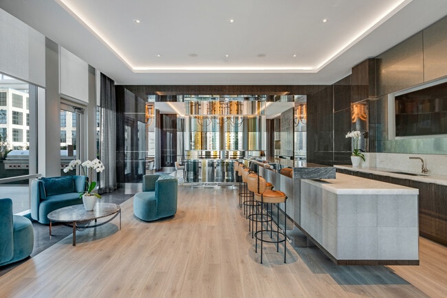 Building Photo - 14 W Superior St