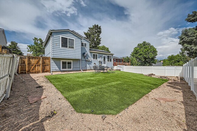 Building Photo - 17166 E Nassau Pl