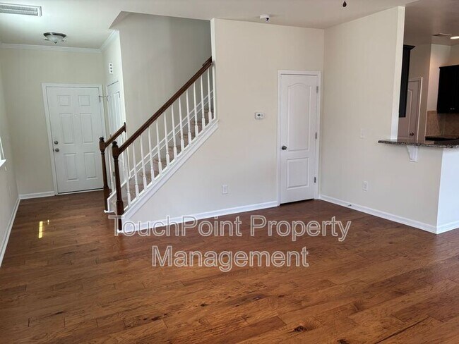 Building Photo - 78123 Rillstone Dr