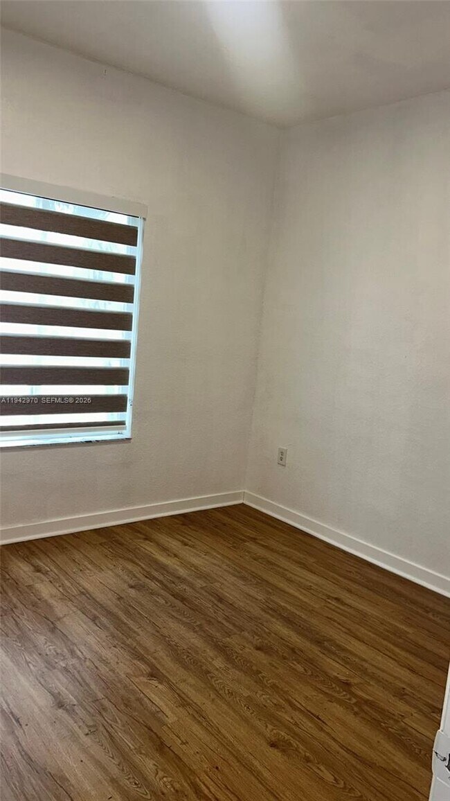 Building Photo - 10740 NW 83rd St