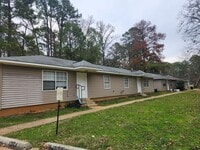 Building Photo - 2 Bed / 2 Bath Duplex – Pineville, LA – $795/month