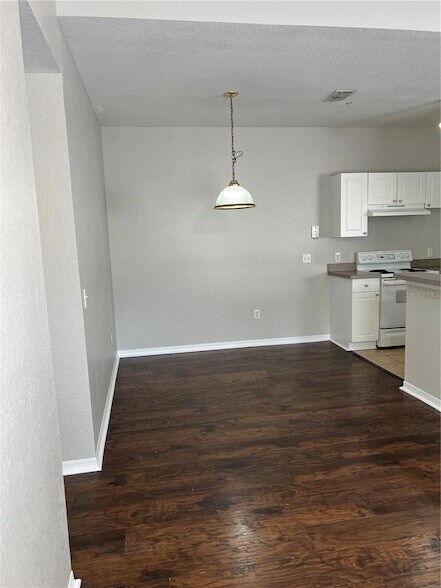 Building Photo - 839 Grand Regency Pointe