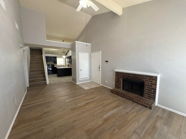 Building Photo - 3421 Hyden Ave