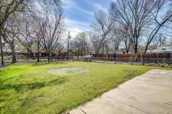 Building Photo - 8221 Wyatt Dr