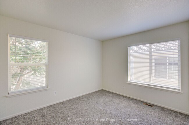 Building Photo - Evolve Real Estate: Bright & Spacious Home in Denver’s Green Valley Ranch! Available May 1st