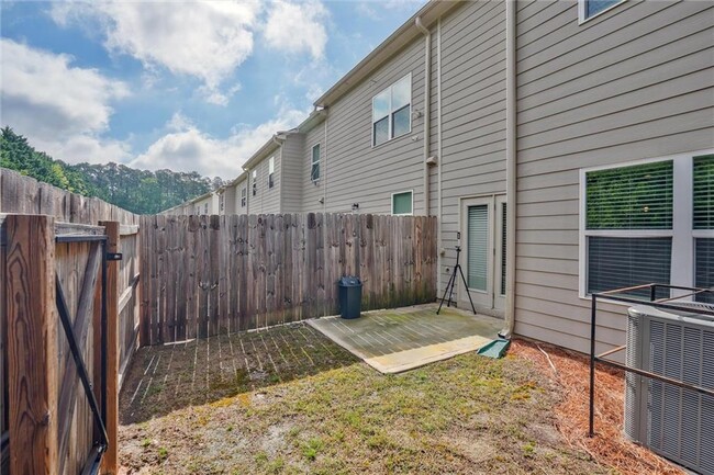 Building Photo - 6330 Scudders Dr
