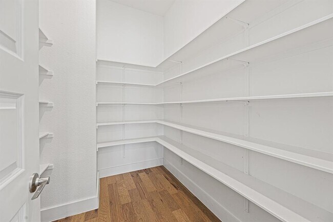 Building Photo - 1105 Lickety Ln