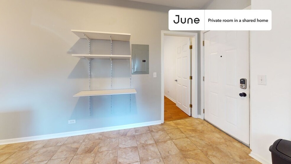 Building Photo - Room in Shared 3 bed/1 bath home