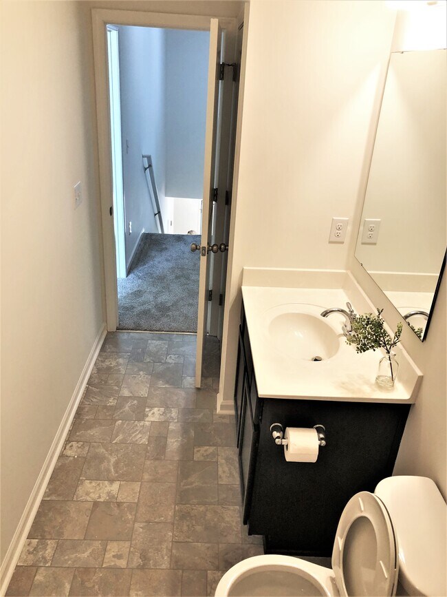 Upstairs bath - 113 Brookshire Ln