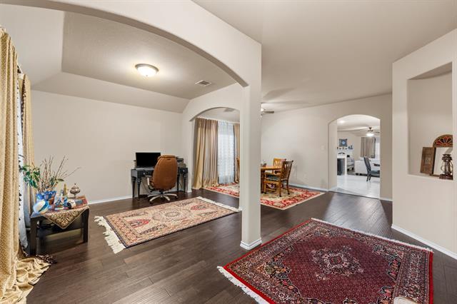 Building Photo - 201 Whitman Dr